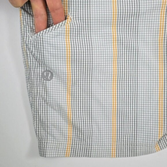 Lululemon Men's Kahuna Shorts Gray Orange Plaid Lightweight 8.5" Inseam Sz 34 - Picture 5 of 16